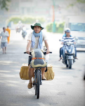 Anh từng thực hiện hành trình xuyên Việt năm 2013 và chuyến đi từ Việt Nam đến Campuchia dịp Tết năm 2015. Ảnh: NVCC Anh từng thực hiện hành trình xuyên Việt năm 2013 và chuyến đi từ Việt Nam đến Campuchia dịp Tết năm 2015. Ảnh: NVCC